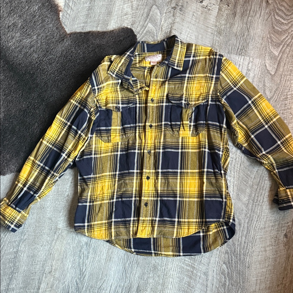 Filson Yellow and Navy Plaid Long-Sleeve Button-Down Shirt